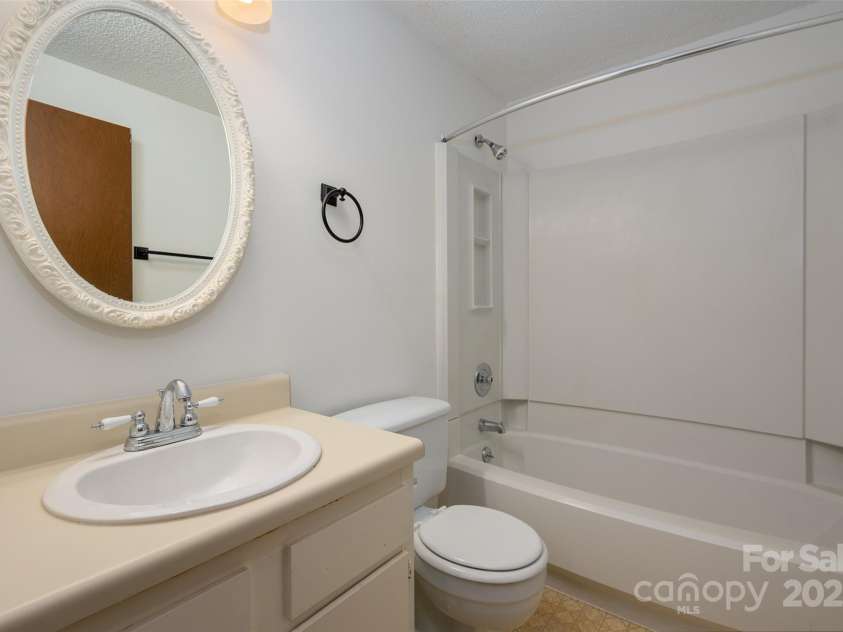 7309 Pebblestone Drive, Charlotte, NC 28212.  MLS# CAR4249621, YatesRealty ID 11602. 