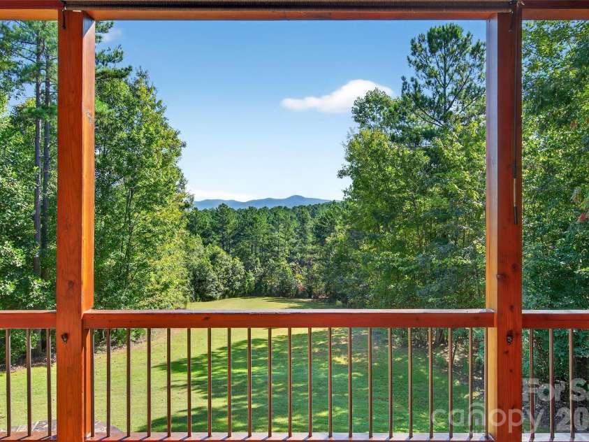 61 Majestic Path, Nebo, NC 28761.  MLS# CAR4357371, YatesRealty ID 11603. 