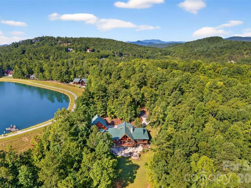 61 Majestic Path, Nebo, NC 28761.  MLS# CAR4357371, YatesRealty ID 11603. 
