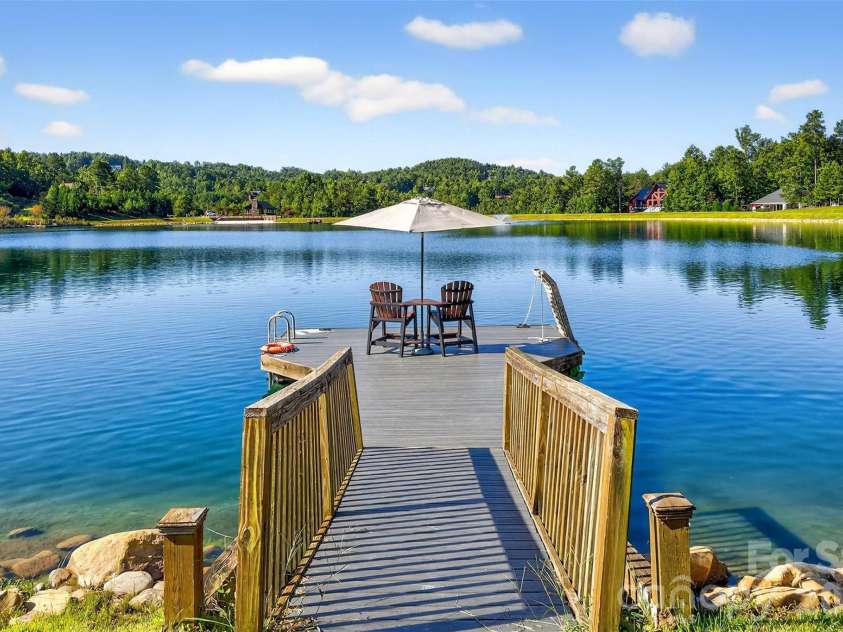 61 Majestic Path, Nebo, NC 28761.  MLS# CAR4357371, YatesRealty ID 11603. 