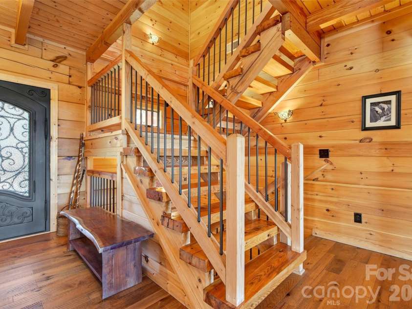 61 Majestic Path, Nebo, NC 28761.  MLS# CAR4357371, YatesRealty ID 11603. 