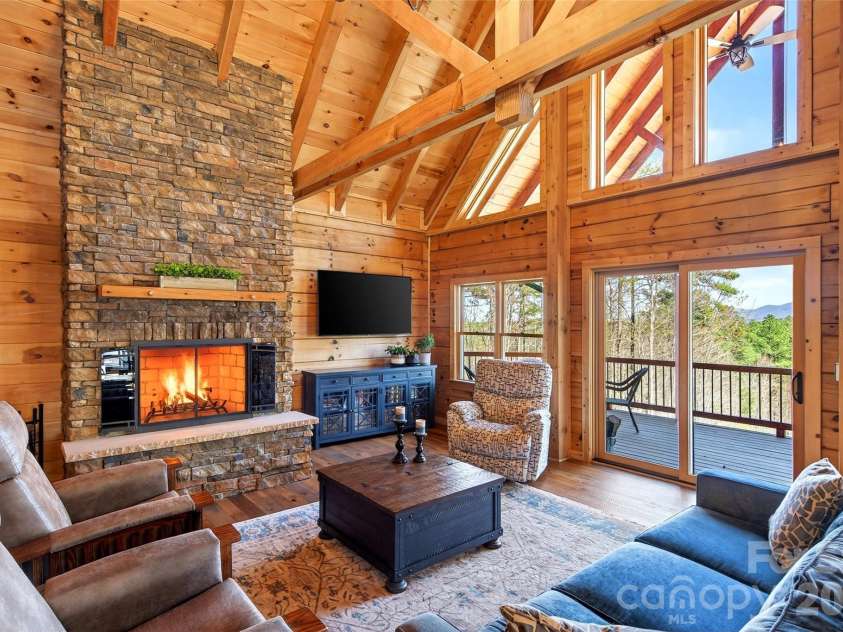 61 Majestic Path, Nebo, NC 28761.  MLS# CAR4357371, YatesRealty ID 11603. 