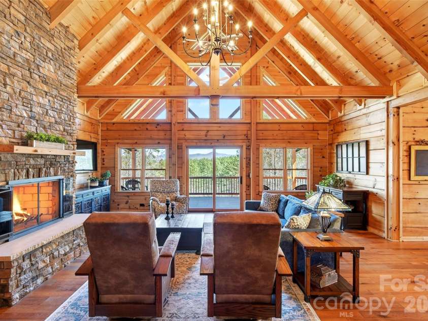 61 Majestic Path, Nebo, NC 28761.  MLS# CAR4357371, YatesRealty ID 11603. 