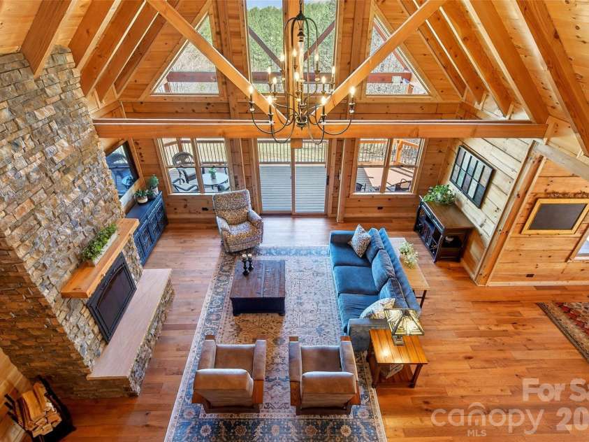 61 Majestic Path, Nebo, NC 28761.  MLS# CAR4357371, YatesRealty ID 11603. 
