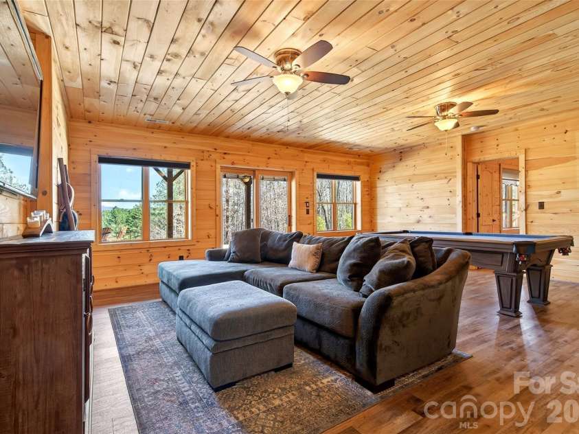 61 Majestic Path, Nebo, NC 28761.  MLS# CAR4357371, YatesRealty ID 11603. 