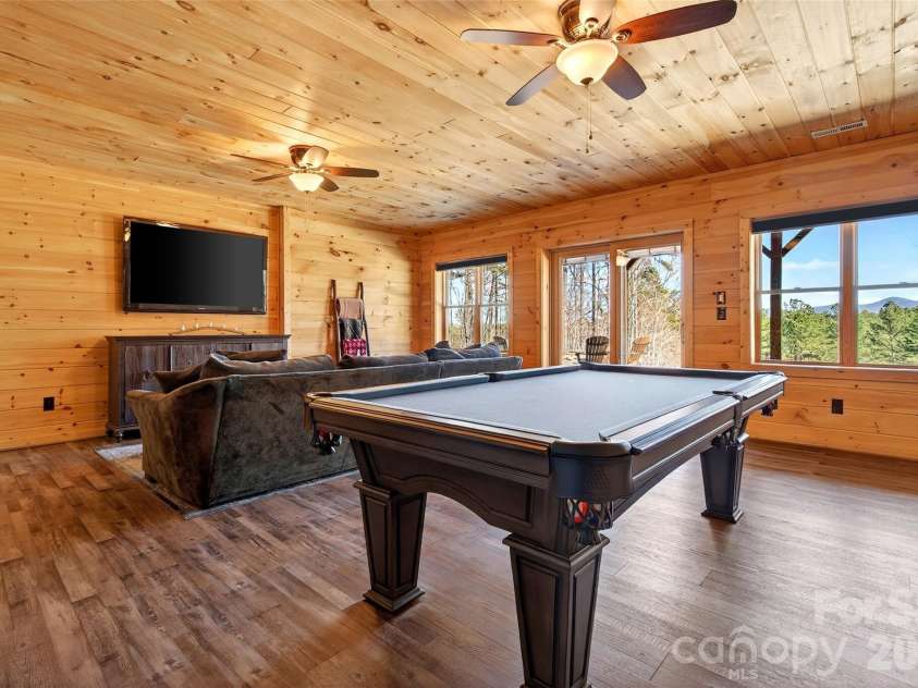 61 Majestic Path, Nebo, NC 28761.  MLS# CAR4357371, YatesRealty ID 11603. 