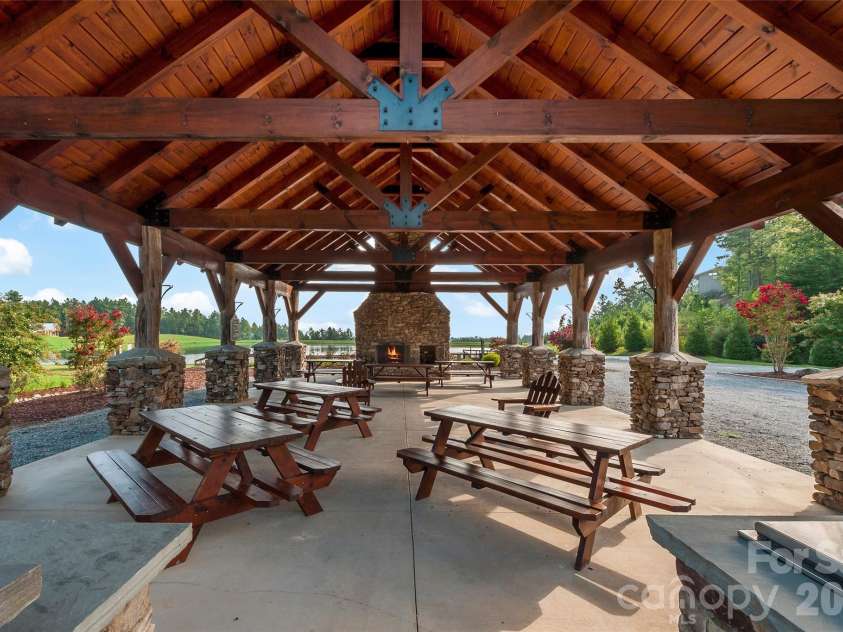 61 Majestic Path, Nebo, NC 28761.  MLS# CAR4357371, YatesRealty ID 11603. S/D Commons