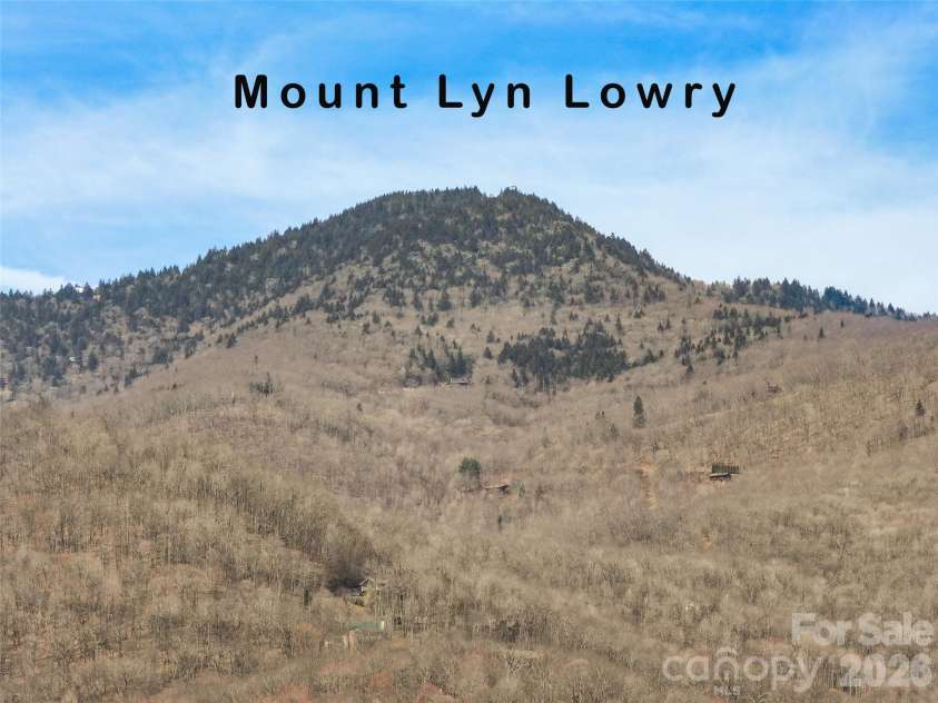 33 Freedom Drive, Waynesville, NC 28786.  MLS# CAR4359013, YatesRealty ID 11604. 