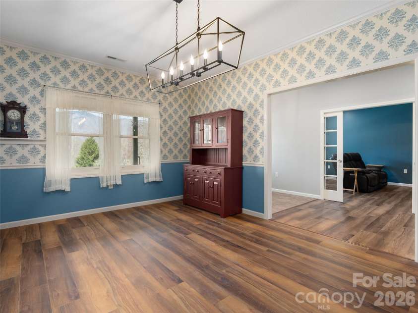 33 Freedom Drive, Waynesville, NC 28786.  MLS# CAR4359013, YatesRealty ID 11604. 