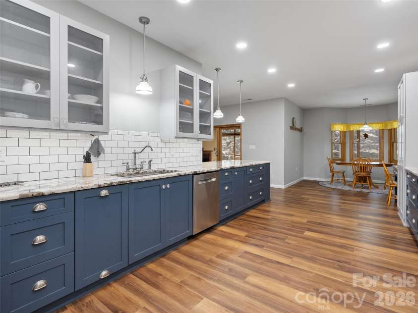 33 Freedom Drive, Waynesville, NC 28786.  MLS# CAR4359013, YatesRealty ID 11604. 