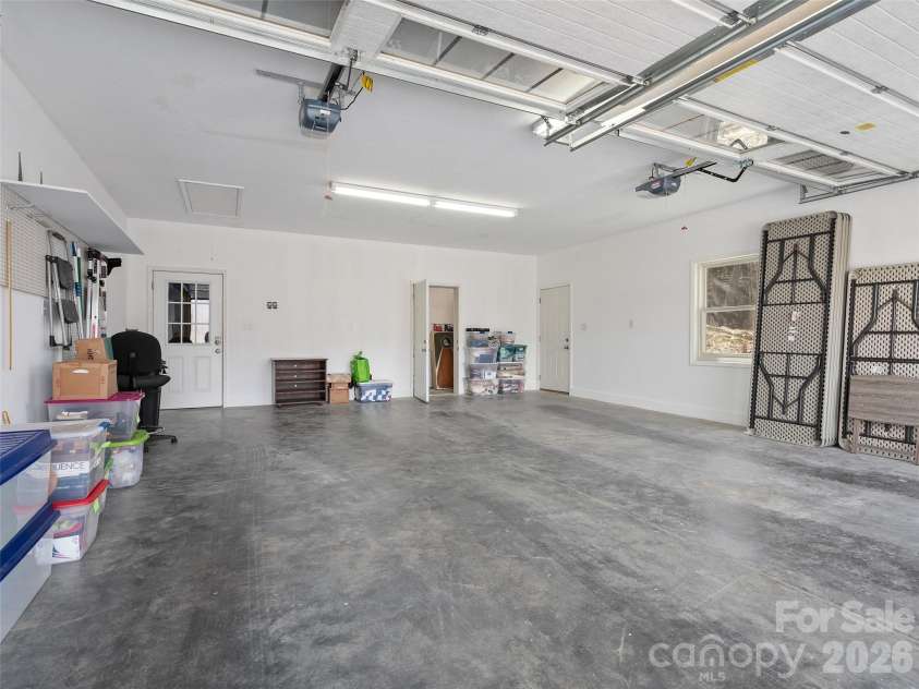33 Freedom Drive, Waynesville, NC 28786.  MLS# CAR4359013, YatesRealty ID 11604. 