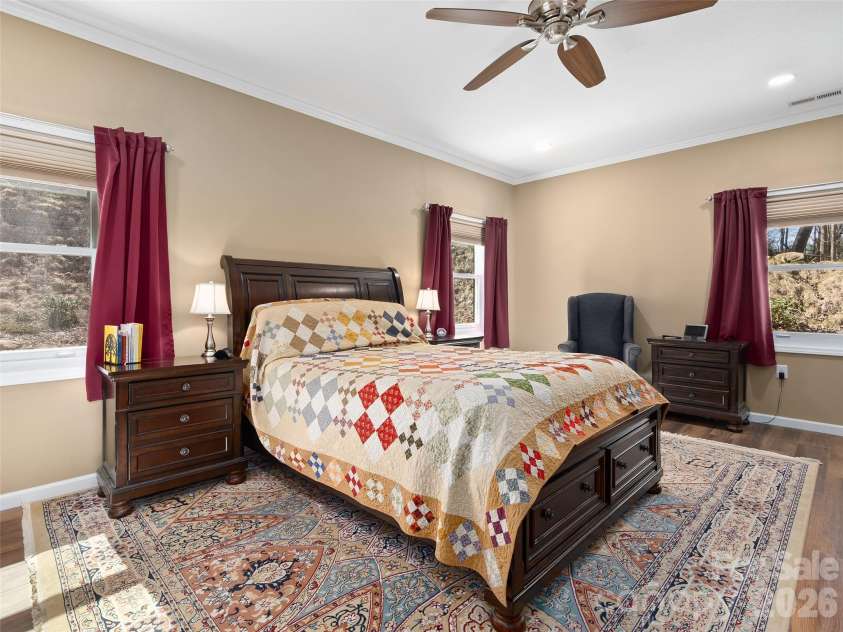 33 Freedom Drive, Waynesville, NC 28786.  MLS# CAR4359013, YatesRealty ID 11604. 