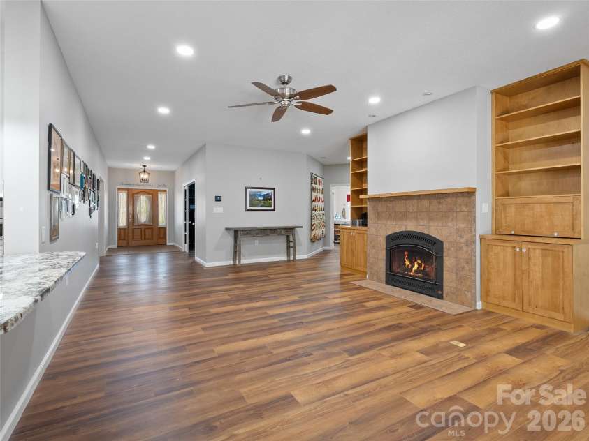 33 Freedom Drive, Waynesville, NC 28786.  MLS# CAR4359013, YatesRealty ID 11604. 
