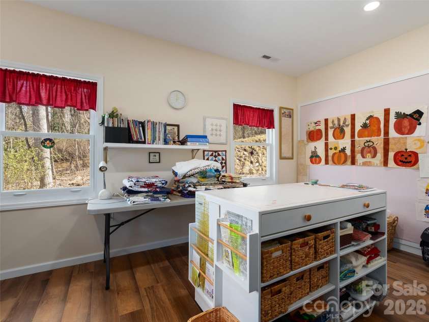 33 Freedom Drive, Waynesville, NC 28786.  MLS# CAR4359013, YatesRealty ID 11604. 