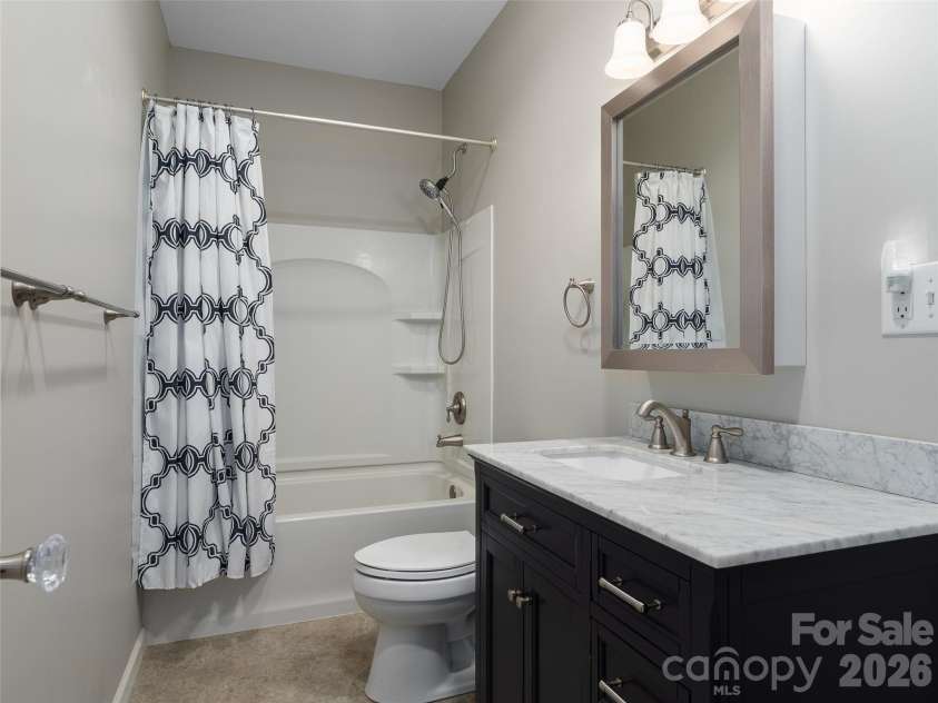 33 Freedom Drive, Waynesville, NC 28786.  MLS# CAR4359013, YatesRealty ID 11604. 