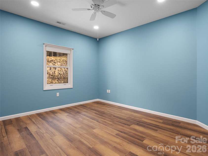 33 Freedom Drive, Waynesville, NC 28786.  MLS# CAR4359013, YatesRealty ID 11604. 