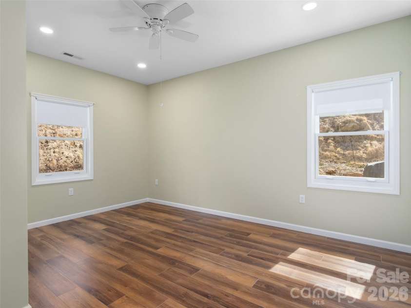 33 Freedom Drive, Waynesville, NC 28786.  MLS# CAR4359013, YatesRealty ID 11604. 