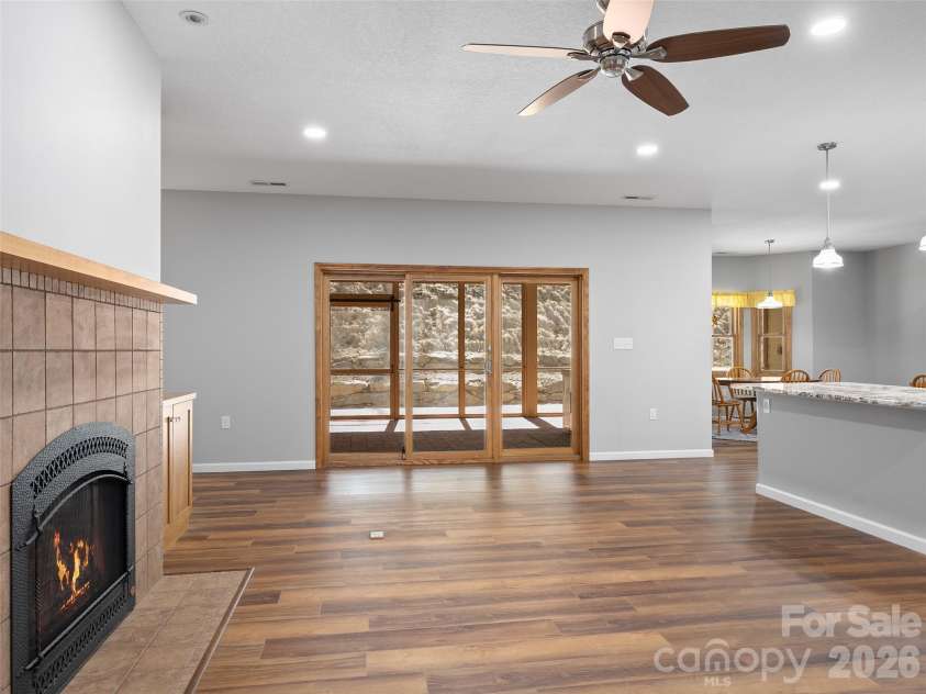 33 Freedom Drive, Waynesville, NC 28786.  MLS# CAR4359013, YatesRealty ID 11604. 