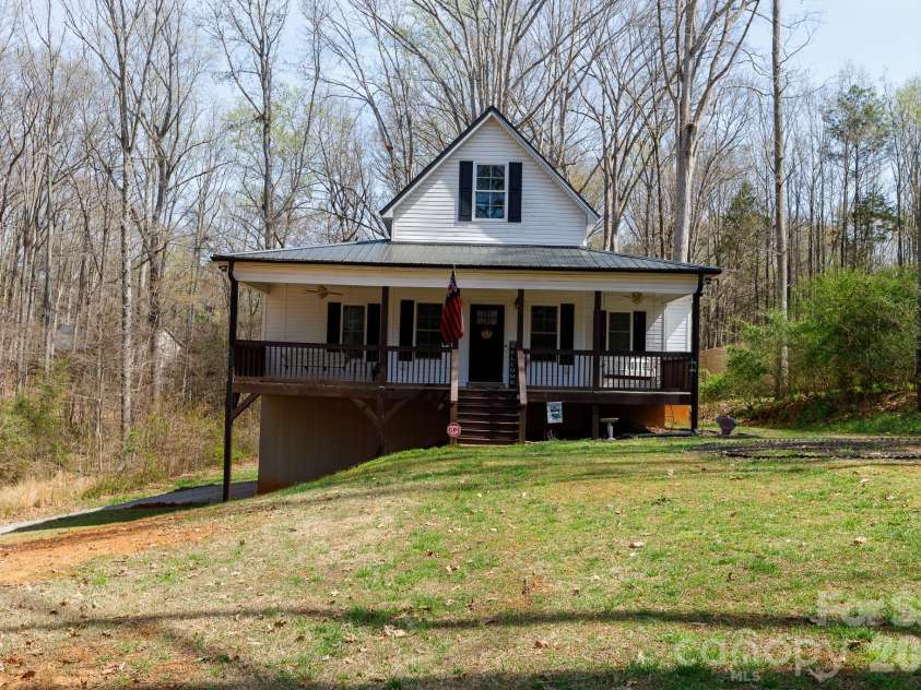 442 Cotton Court, York, SC 29745.  MLS# CAR4359093, YatesRealty ID 11605. 