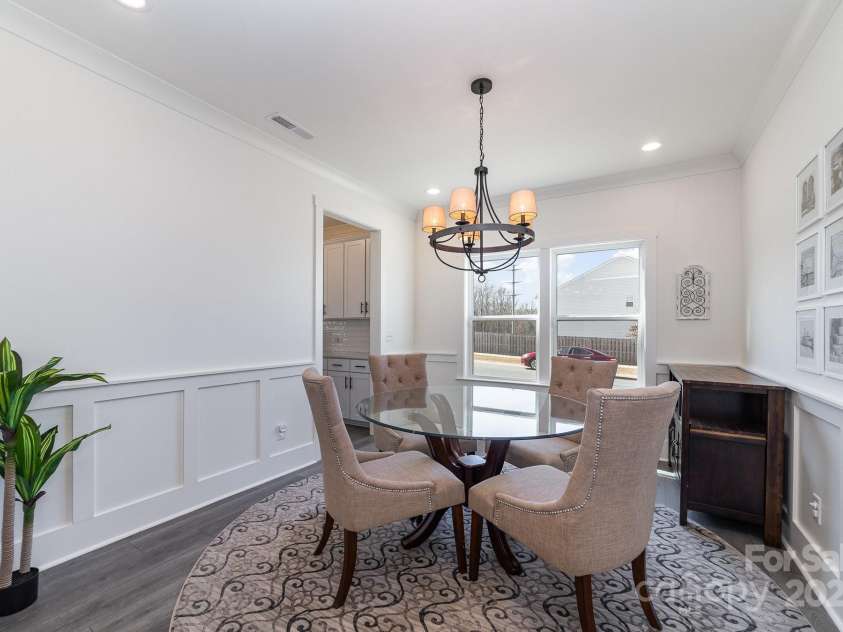 7019 Lenton Road, Charlotte, NC 28215.  MLS# CAR4220117, YatesRealty ID 11605. 