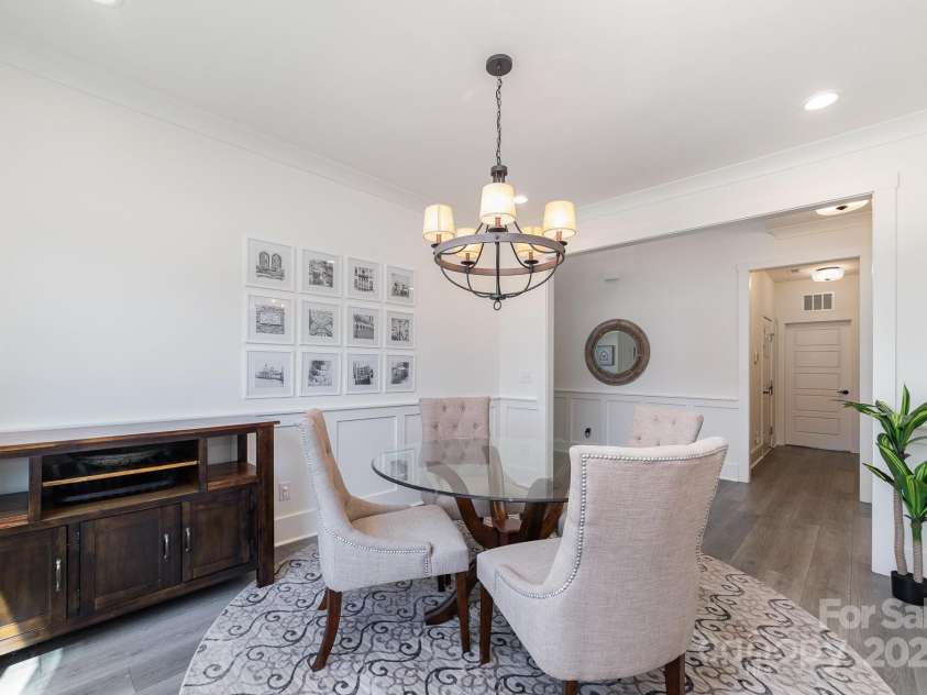 7019 Lenton Road, Charlotte, NC 28215.  MLS# CAR4220117, YatesRealty ID 11605. 