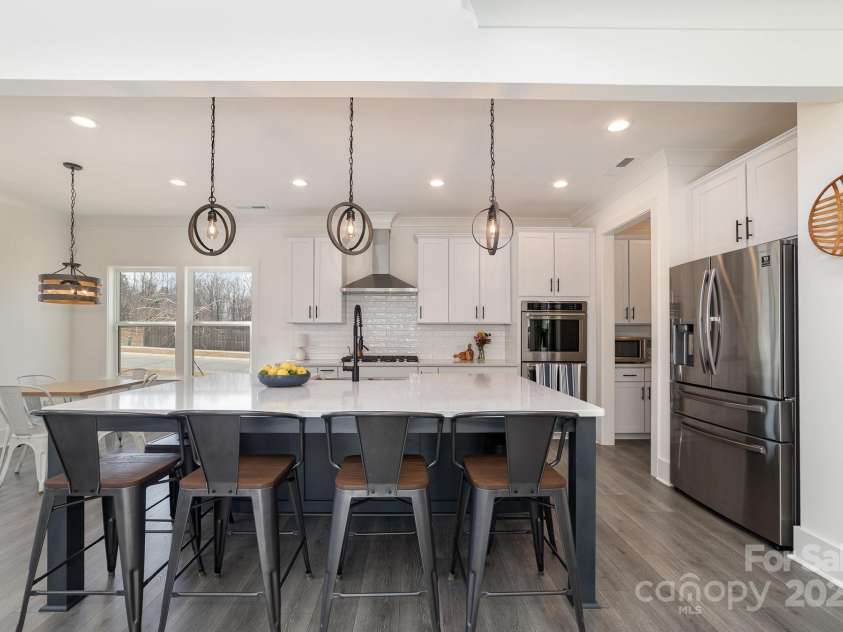 7019 Lenton Road, Charlotte, NC 28215.  MLS# CAR4220117, YatesRealty ID 11605. 