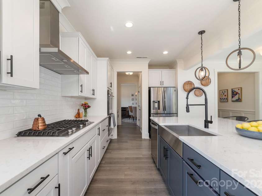 7019 Lenton Road, Charlotte, NC 28215.  MLS# CAR4220117, YatesRealty ID 11605. 