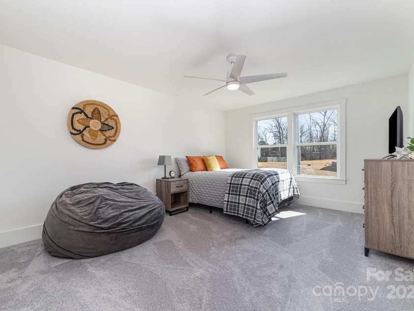 7019 Lenton Road, Charlotte, NC 28215.  MLS# CAR4220117, YatesRealty ID 11605. 
