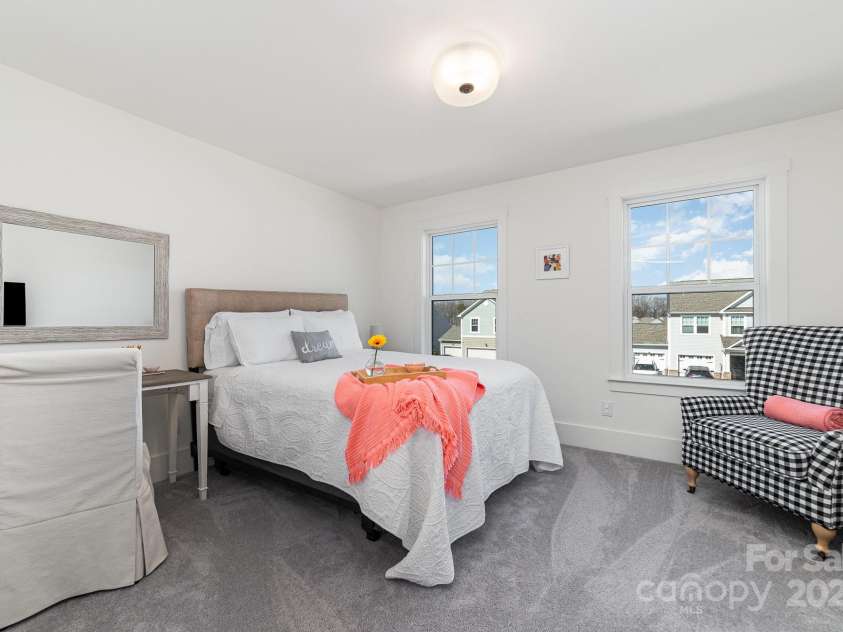 7019 Lenton Road, Charlotte, NC 28215.  MLS# CAR4220117, YatesRealty ID 11605. 