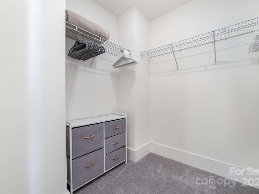7019 Lenton Road, Charlotte, NC 28215.  MLS# CAR4220117, YatesRealty ID 11605. 