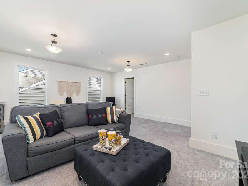 7019 Lenton Road, Charlotte, NC 28215.  MLS# CAR4220117, YatesRealty ID 11605. 