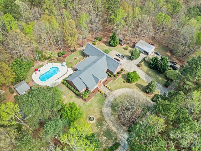 299 Fairway Lane, Pageland, SC 29728.  MLS# CAR4359076, YatesRealty ID 11606. 