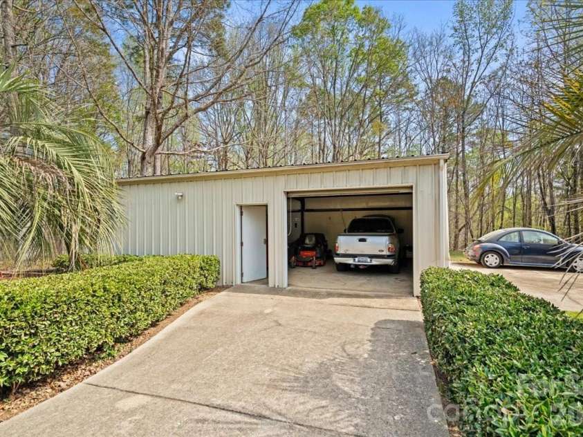299 Fairway Lane, Pageland, SC 29728.  MLS# CAR4359076, YatesRealty ID 11606. 
