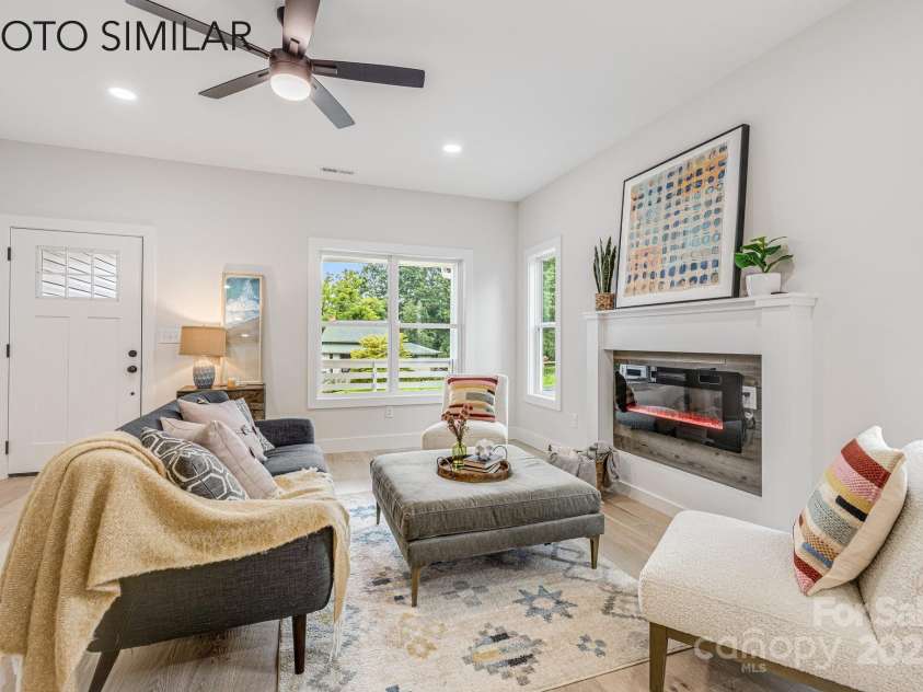 31 White Avenue, Asheville, NC 28803.  MLS# CAR4253331, YatesRealty ID 11606. 