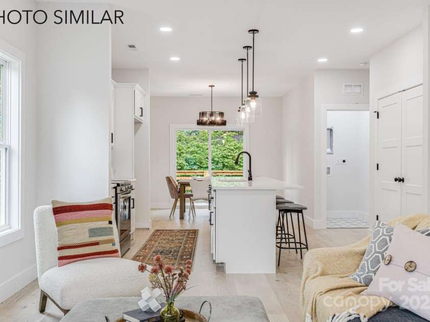 31 White Avenue, Asheville, NC 28803.  MLS# CAR4253331, YatesRealty ID 11606. 