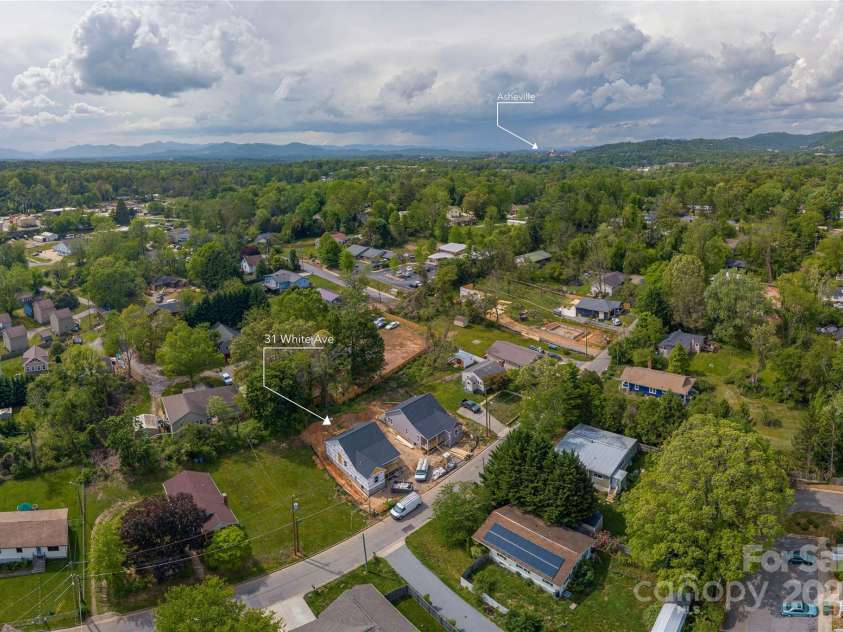 31 White Avenue, Asheville, NC 28803.  MLS# CAR4253331, YatesRealty ID 11606. 