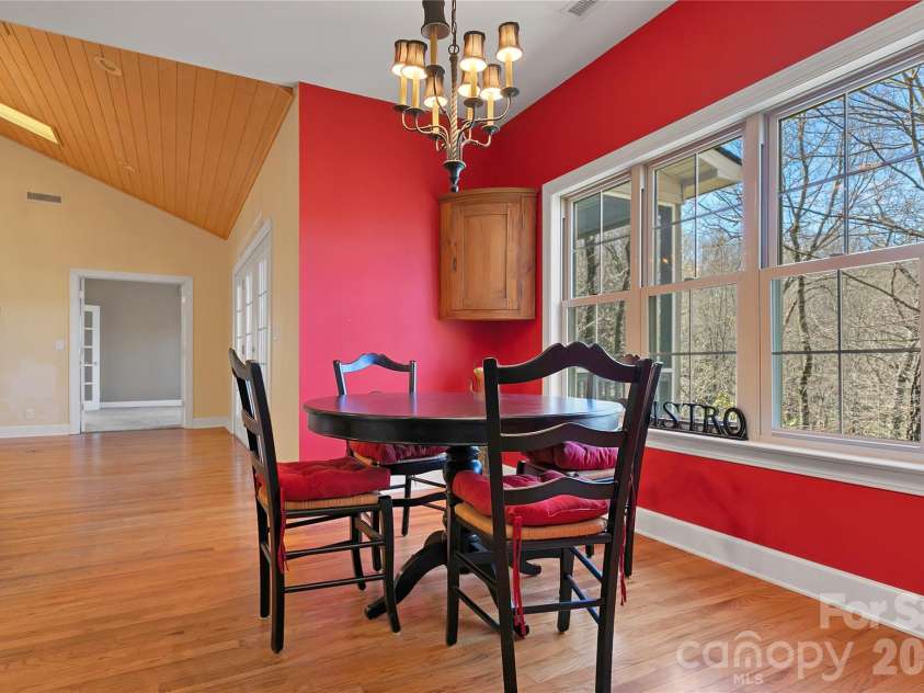63 Wanei Court, Brevard, NC 28712.  MLS# CAR4359510, YatesRealty ID 11607. Breakfast area in the Kitchen.