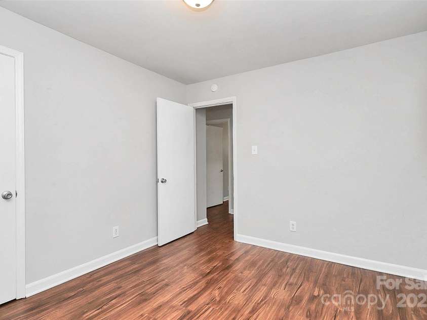 6517 Paleface Place, Charlotte, NC 28214.  MLS# CAR4255307, YatesRealty ID 11607. 