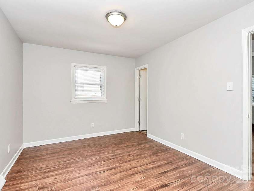 6517 Paleface Place, Charlotte, NC 28214.  MLS# CAR4255307, YatesRealty ID 11607. 