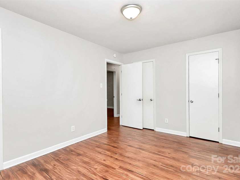 6517 Paleface Place, Charlotte, NC 28214.  MLS# CAR4255307, YatesRealty ID 11607. 