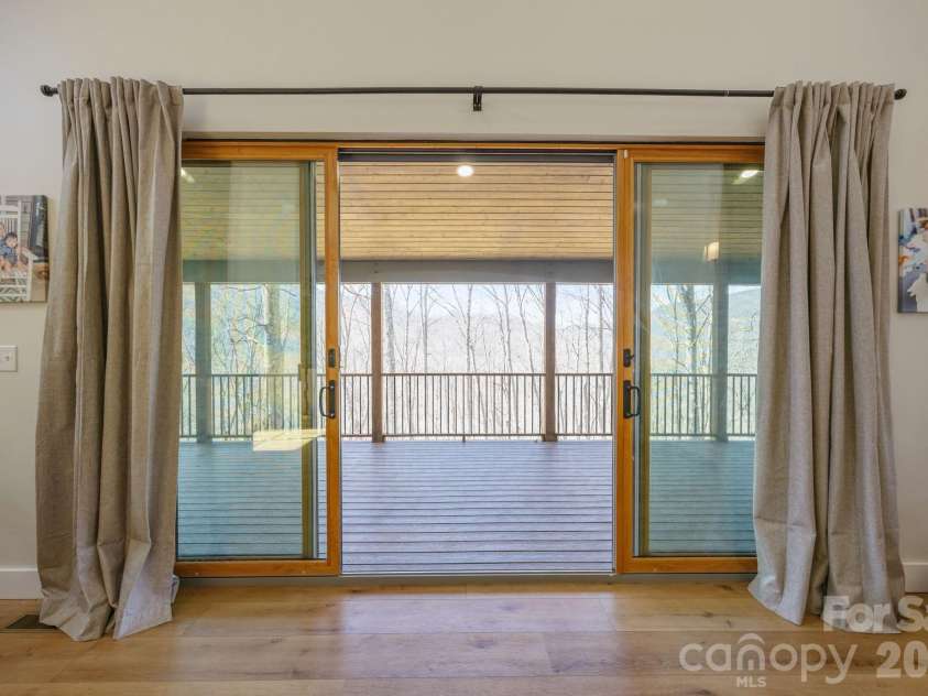 215 Ridgeway Road, Candler, NC 28715.  MLS# CAR4359649, YatesRealty ID 11608. 