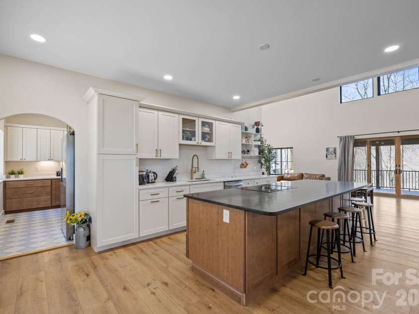 215 Ridgeway Road, Candler, NC 28715.  MLS# CAR4359649, YatesRealty ID 11608. 