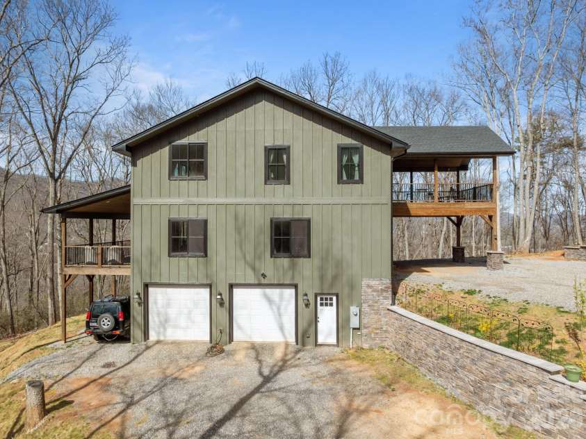 215 Ridgeway Road, Candler, NC 28715.  MLS# CAR4359649, YatesRealty ID 11608. 