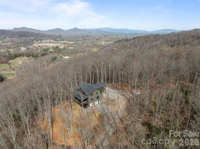 215 Ridgeway Road, Candler, NC 28715.  MLS# CAR4359649, YatesRealty ID 11608. 