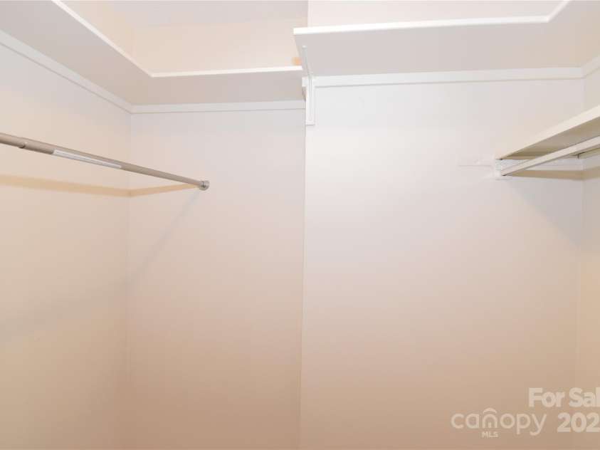 35 Capri Lane, Hendersonville, NC 28791.  MLS# CAR4273760, YatesRealty ID 11608. 