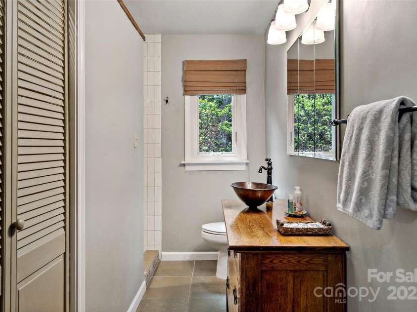 1795 Mckenzie Way, Old Fort, NC 28762.  MLS# CAR4256419, YatesRealty ID 11609. Full bathroom on main level/