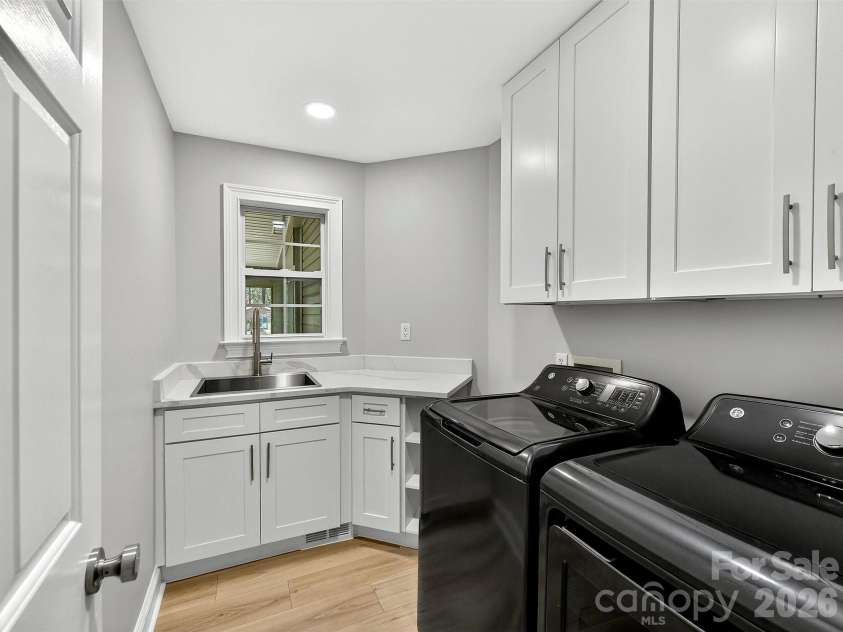 2597 Penngate Drive, Sherrills Ford, NC 28673.  MLS# CAR4359805, YatesRealty ID 11609. 