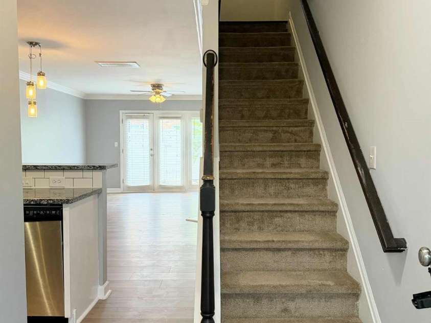 1218 Green Oaks Lane, Charlotte, NC 28205.  MLS# CAR4311508, YatesRealty ID 1161. 