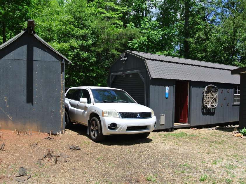 282 Chase Lane, Rutherfordton, NC 28139.  MLS# CAR4256745, YatesRealty ID 11610. 