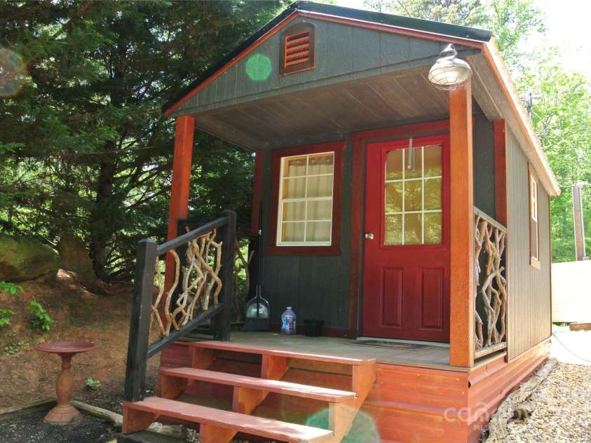 282 Chase Lane, Rutherfordton, NC 28139.  MLS# CAR4256745, YatesRealty ID 11610. 